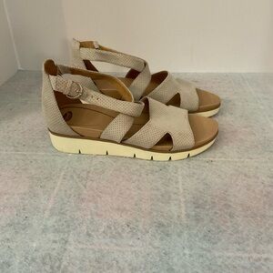 Dr. Scholl’s Good Karma Strappy Wedge Sandals Gray 8M